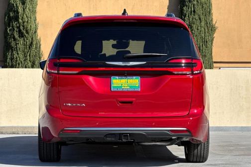 2026 Chrysler Pacifica Pinnacle