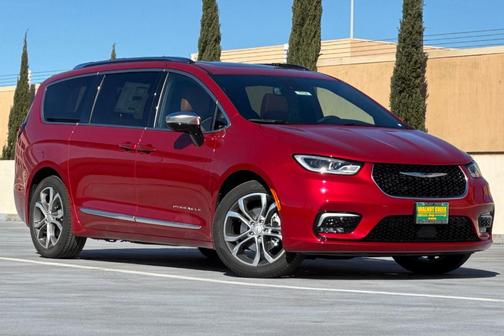 2026 Chrysler Pacifica Pinnacle