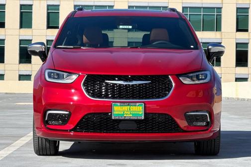 2026 Chrysler Pacifica Pinnacle