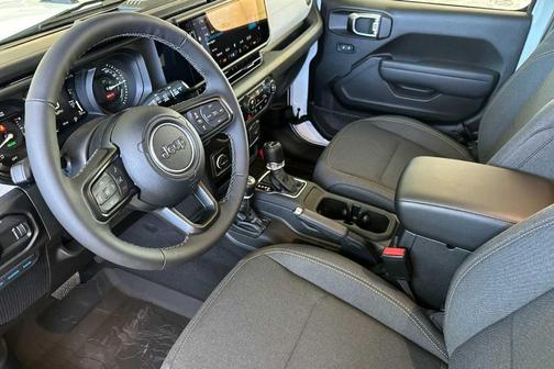 2025 Jeep Wrangler 4xe Sport