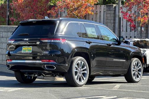 2025 Jeep Grand Cherokee Overland