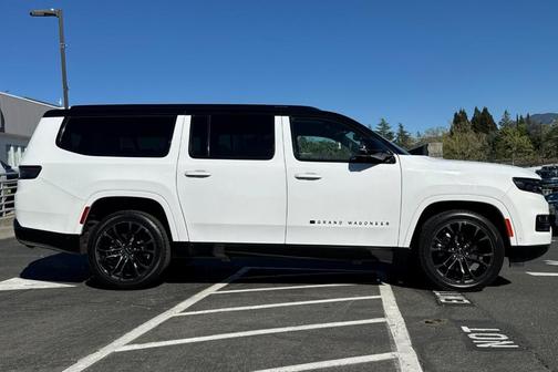 2024 Jeep Grand Wagoneer L Series II
