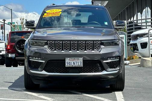 2022 Jeep Grand Cherokee Summit