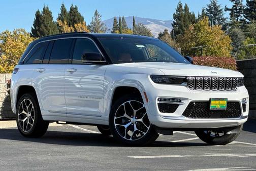 2025 Jeep Grand Cherokee Summit