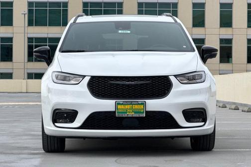 2026 Chrysler Pacifica Limited