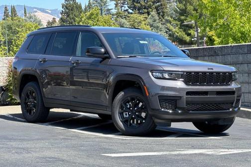2025 Jeep Grand Cherokee L Laredo