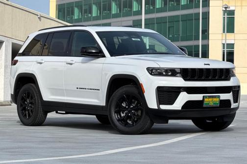 2026 Jeep Grand Cherokee Altitude 4x4