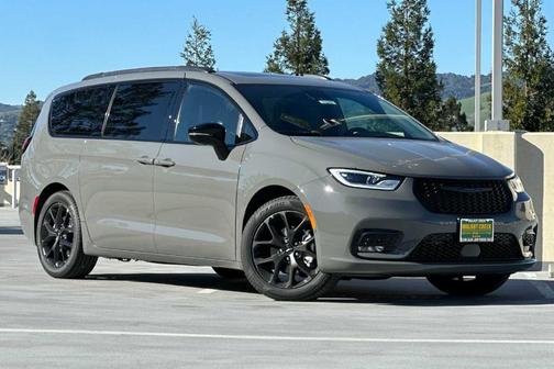 2025 Chrysler Pacifica Limited