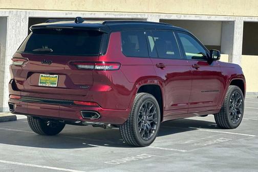 2025 Jeep Grand Cherokee L Summit