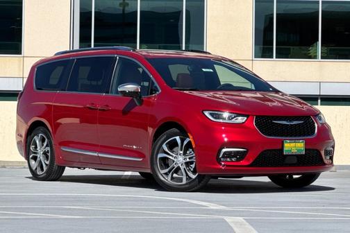 2026 Chrysler Pacifica Pinnacle