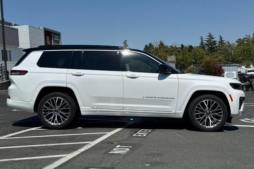 Bright White 2026 Jeep Grand Cherokee Summit