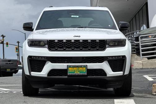 Bright White 2026 Jeep Grand Cherokee Limited 4x4