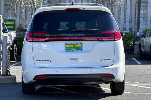 2025 Chrysler Pacifica Limited