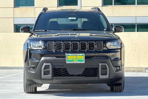 Diamond Black 2026 Jeep Cherokee LAREDO/LIMITED