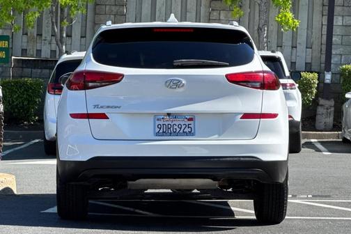 Winter White 2020 Hyundai TUCSON Value