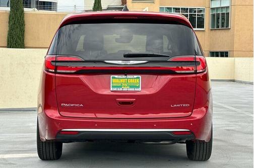 2026 Chrysler Pacifica Limited