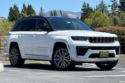 Bright White 2026 Jeep Grand Cherokee Summit 4x4