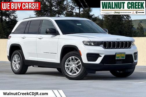 Bright White 2026 Jeep Grand Cherokee Laredo X 4x4