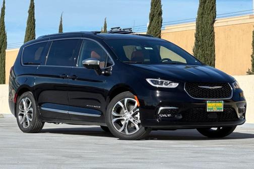 2026 Chrysler Pacifica Pinnacle