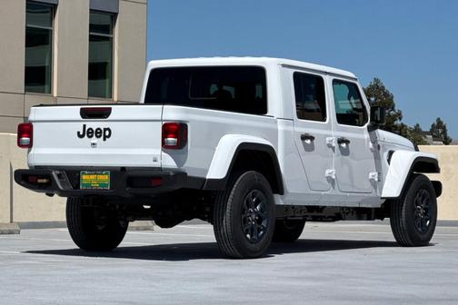 Bright White 2026 Jeep Gladiator Sport