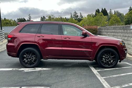 2020 Jeep Grand Cherokee Altitude