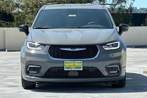 2025 Chrysler Pacifica Hybrid Select