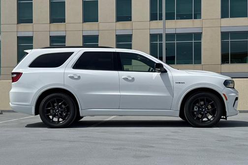 White Knuckle 2026 Dodge Durango GT HEMI V8