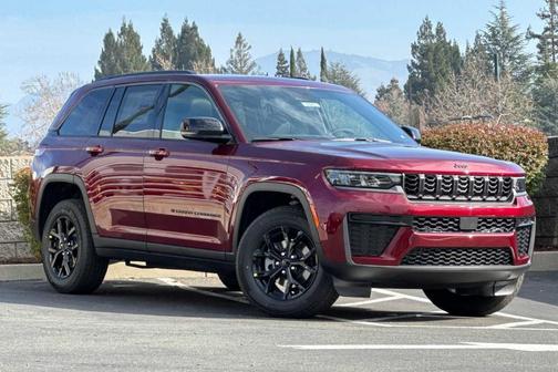 2026 Jeep Grand Cherokee Laredo