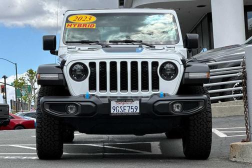 Bright White Clearcoat 2023 Jeep Wrangler 4xe Rubicon