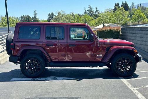 2022 Jeep Wrangler Unlimited 4xe Sahara