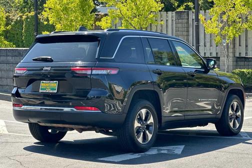 2023 Jeep Grand Cherokee 4xe Base