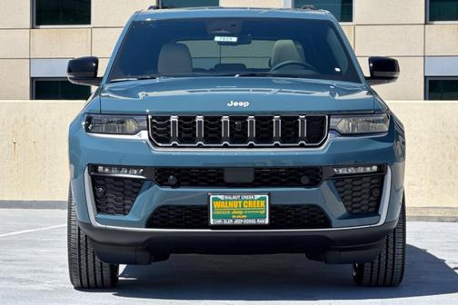 Steel Blue 2026 Jeep Grand Cherokee Limited 4x4