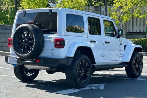 2022 Jeep Wrangler Unlimited 4xe Sahara