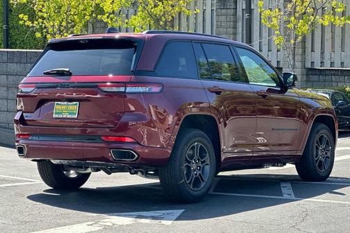 2025 Jeep Grand Cherokee 4xe Base