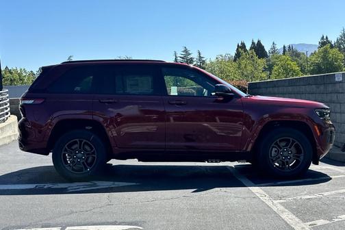 2025 Jeep Grand Cherokee 4xe Base