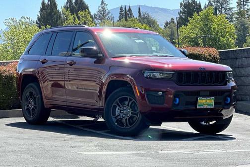 2025 Jeep Grand Cherokee 4xe Base