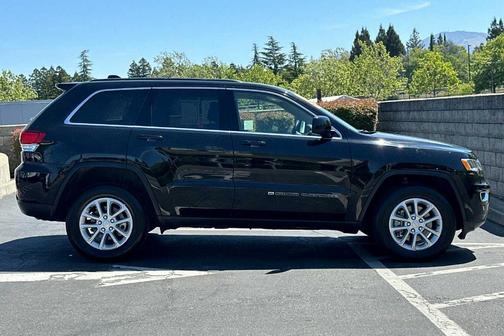 2022 Jeep Grand Cherokee WK Laredo