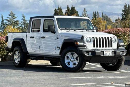 2020 Jeep Gladiator Sport
