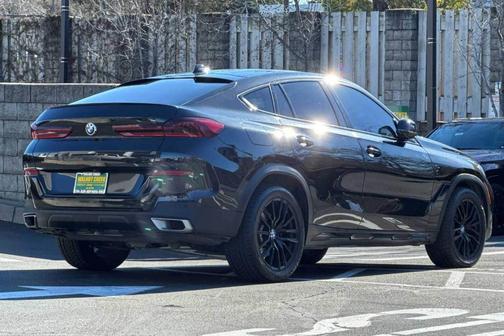 2023 BMW X6 xDrive40i