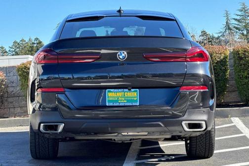 2023 BMW X6 xDrive40i