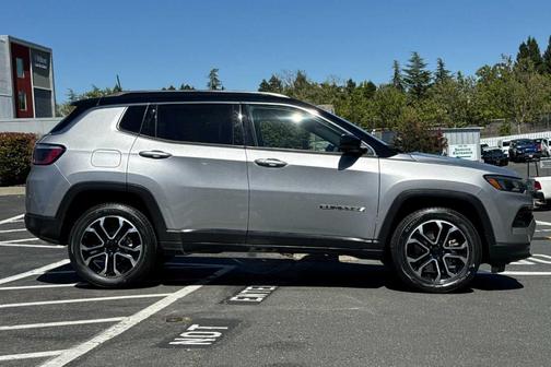 Billet Silver Clearcoat Metallic 2023 Jeep Compass Limited