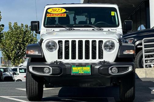 2023 Jeep Gladiator Sport
