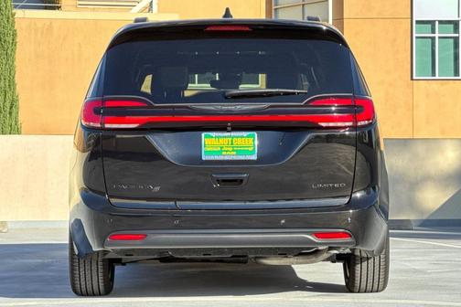 2026 Chrysler Pacifica Limited