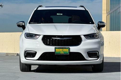 2026 Chrysler Pacifica Pinnacle