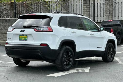2023 Jeep Cherokee Altitude Lux