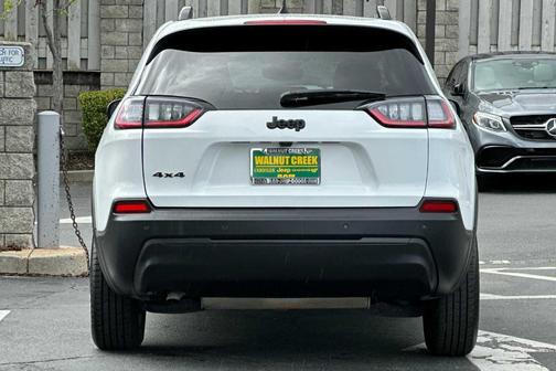 2023 Jeep Cherokee Altitude Lux