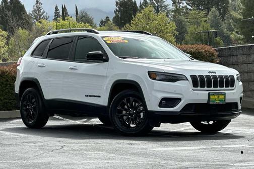 2023 Jeep Cherokee Altitude Lux