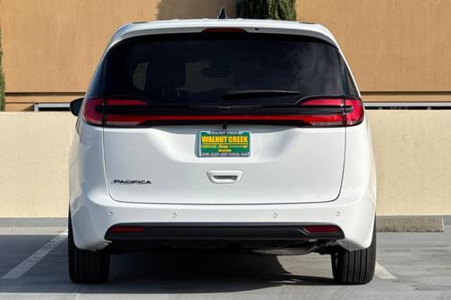 Bright White 2026 Chrysler Pacifica Select