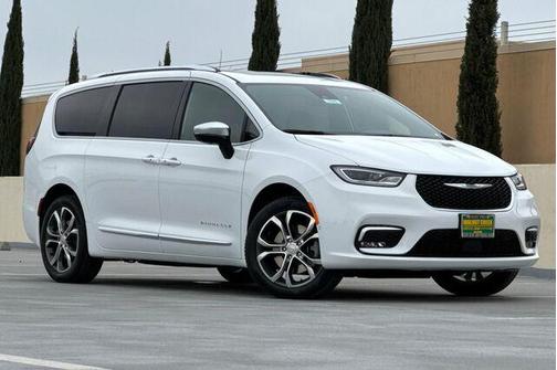 Bright White 2026 Chrysler Pacifica Pinnacle AWD
