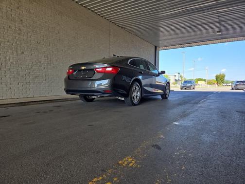 2018 Chevrolet Malibu 1LS